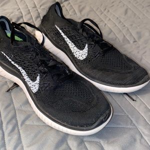 Womens Nike free run fly knit